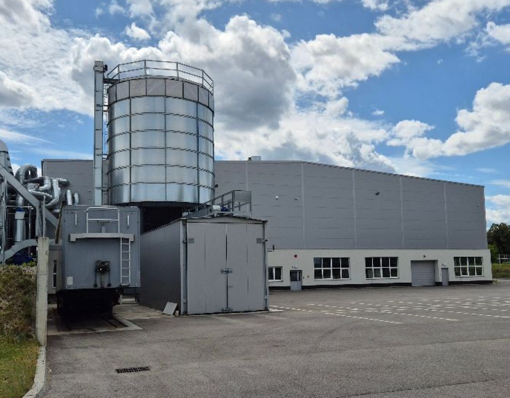 Production Hall, Social and Office Building - VOSTER